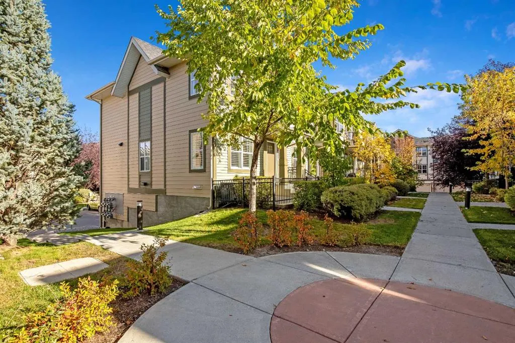 1014 Mckenzie Towne Villas SE