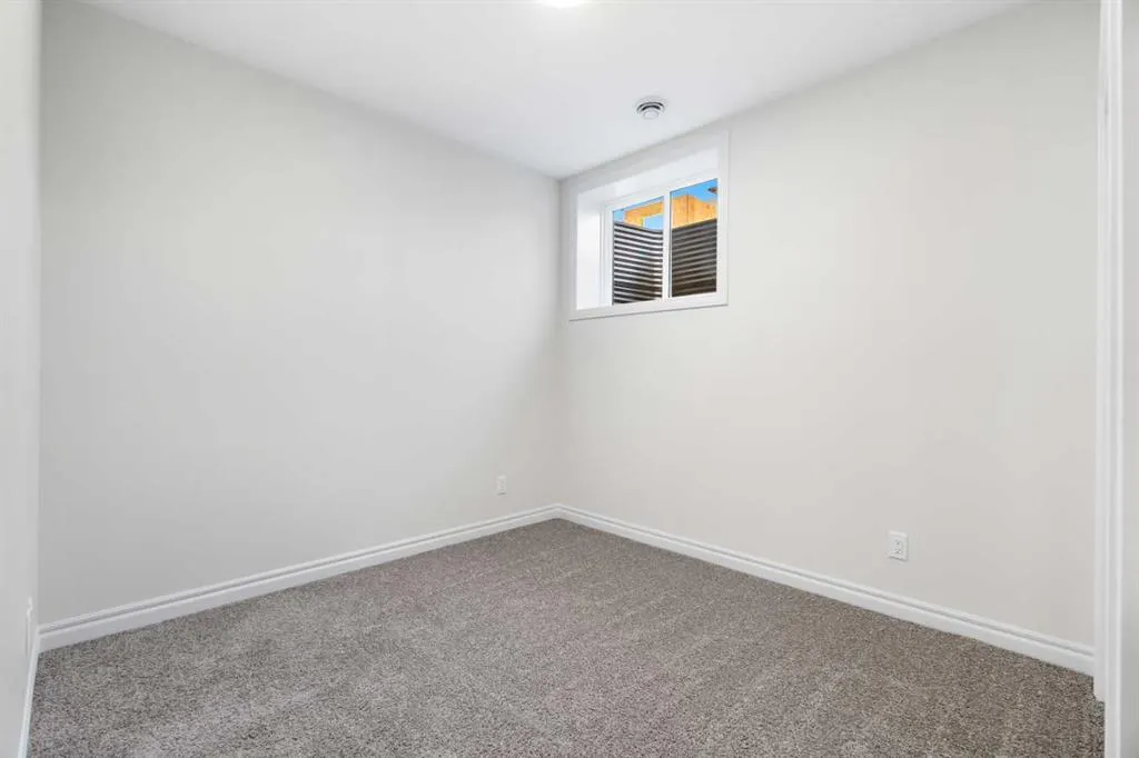 63 Annette Rise NW