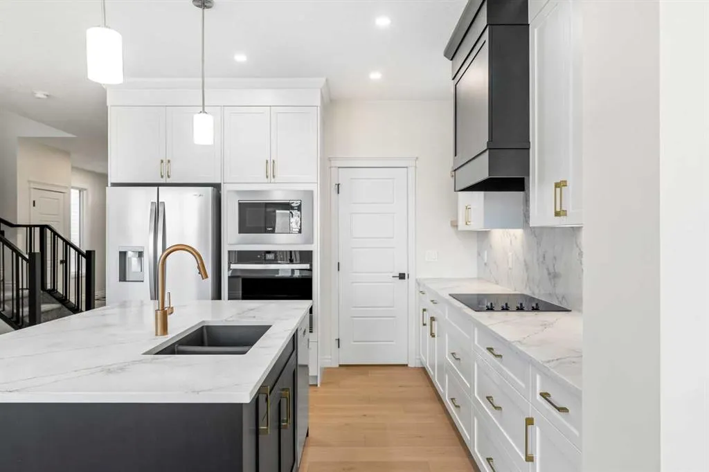 63 Annette Rise NW