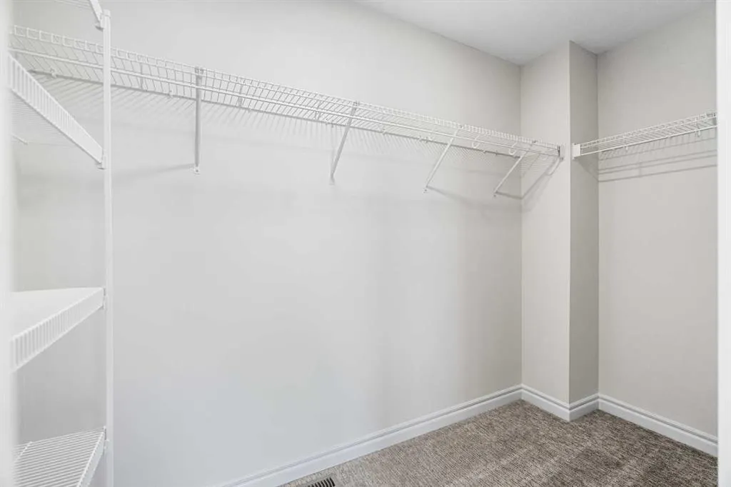 63 Annette Rise NW