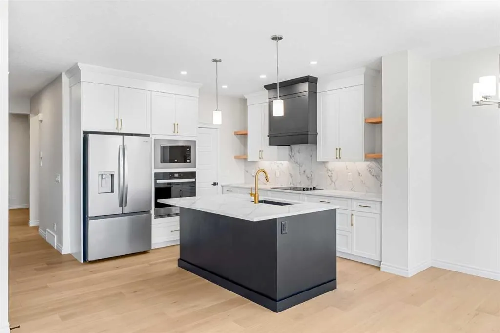 63 Annette Rise NW