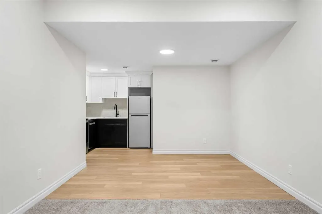 63 Annette Rise NW