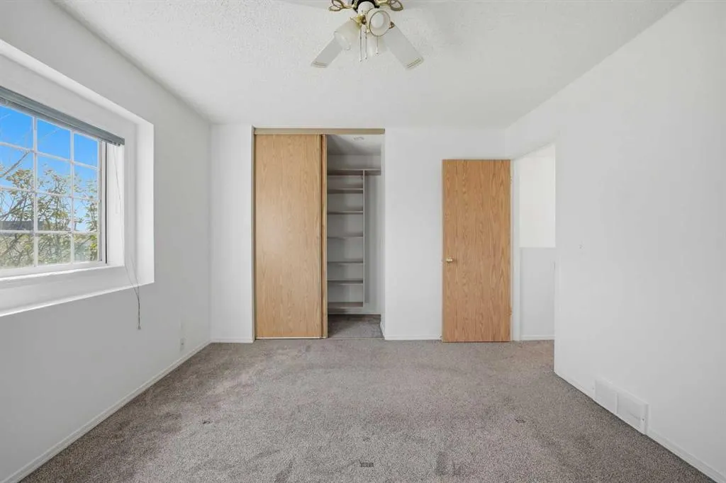 11 Coventry Lane NE