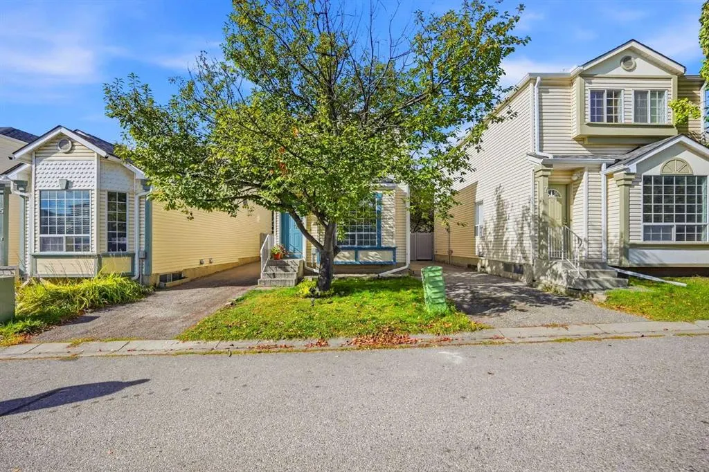11 Coventry Lane NE