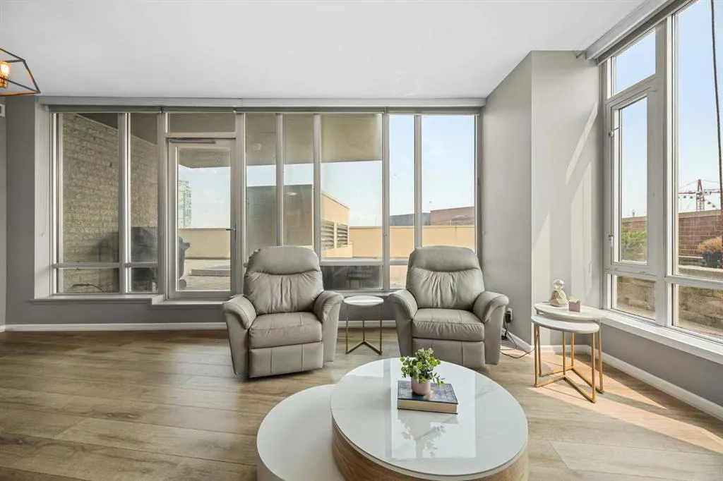 210 15 Avenue SE #206