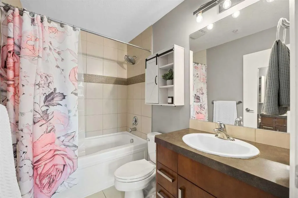 210 15 Avenue SE #206