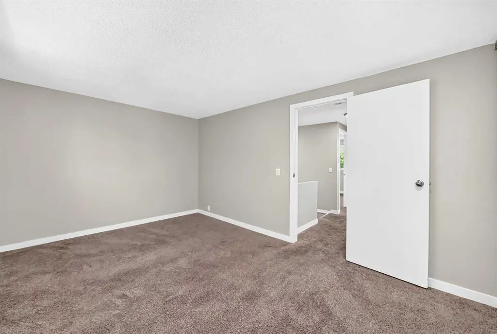 96 Erin Woods Boulevard SE