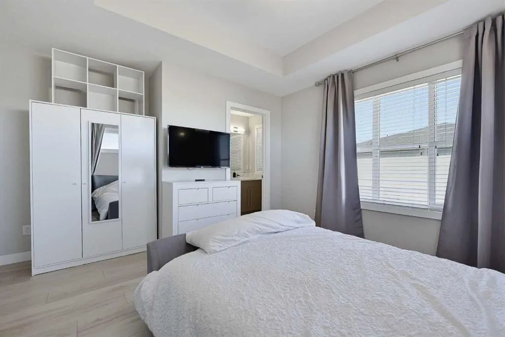 30 Cornerstone Manor NE #135
