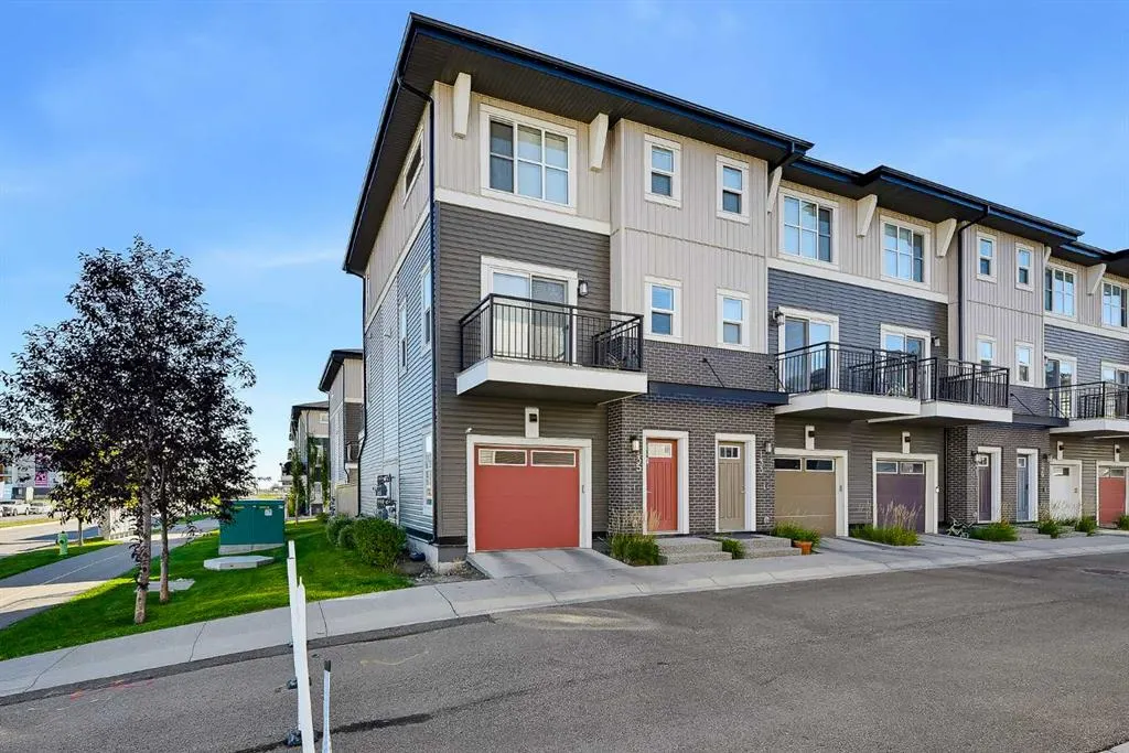 30 Cornerstone Manor NE #135
