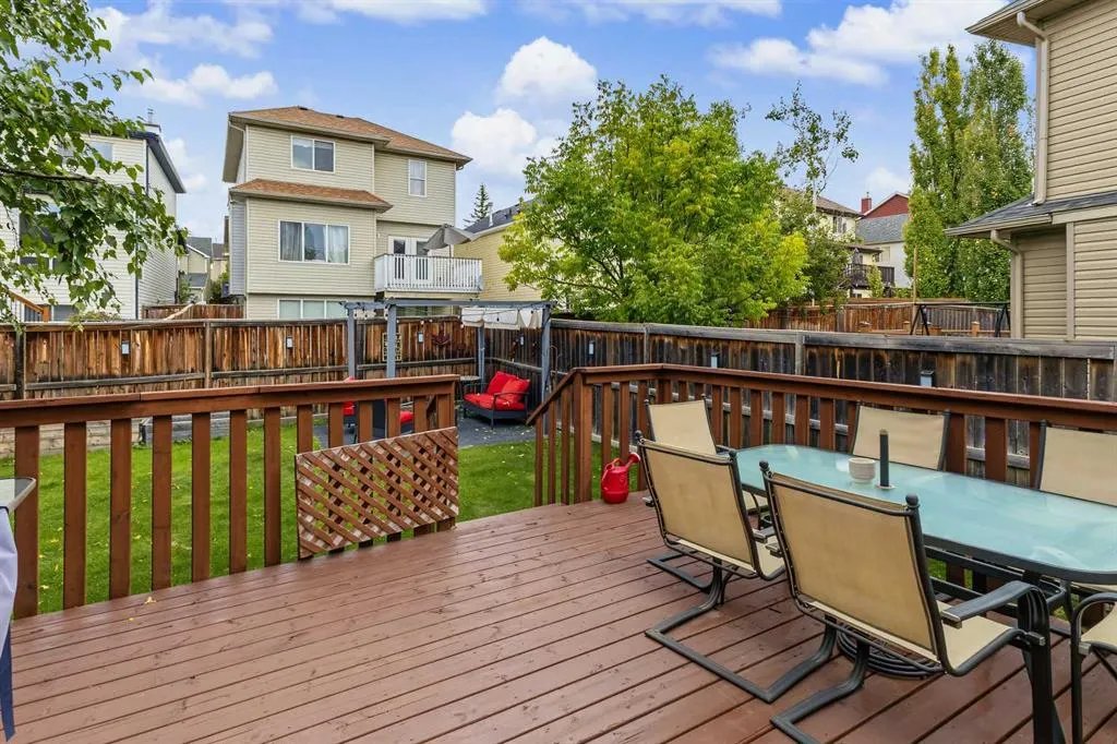 16 Evansbrooke Rise NW
