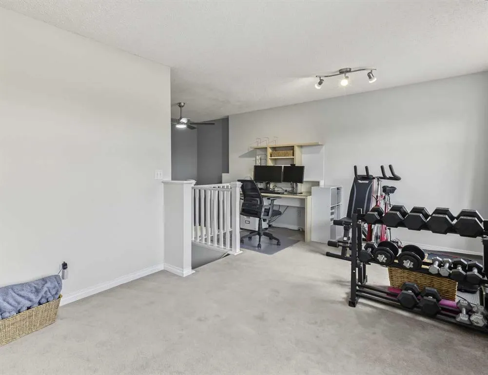16 Evansbrooke Rise NW