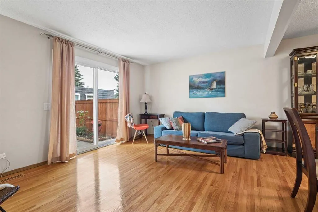 330 Canterbury Drive SW #23