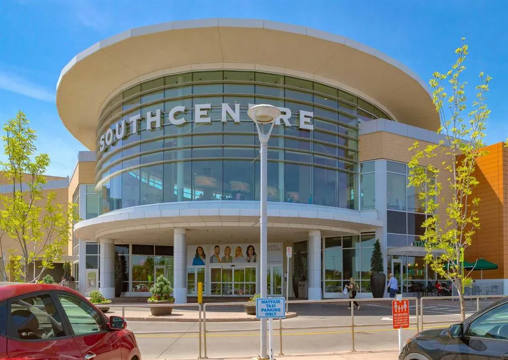 330 Canterbury Drive SW #23