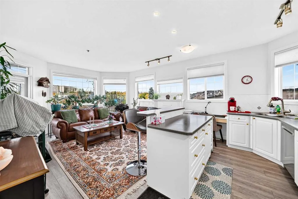 3412 Parkdale Boulevard NW #305