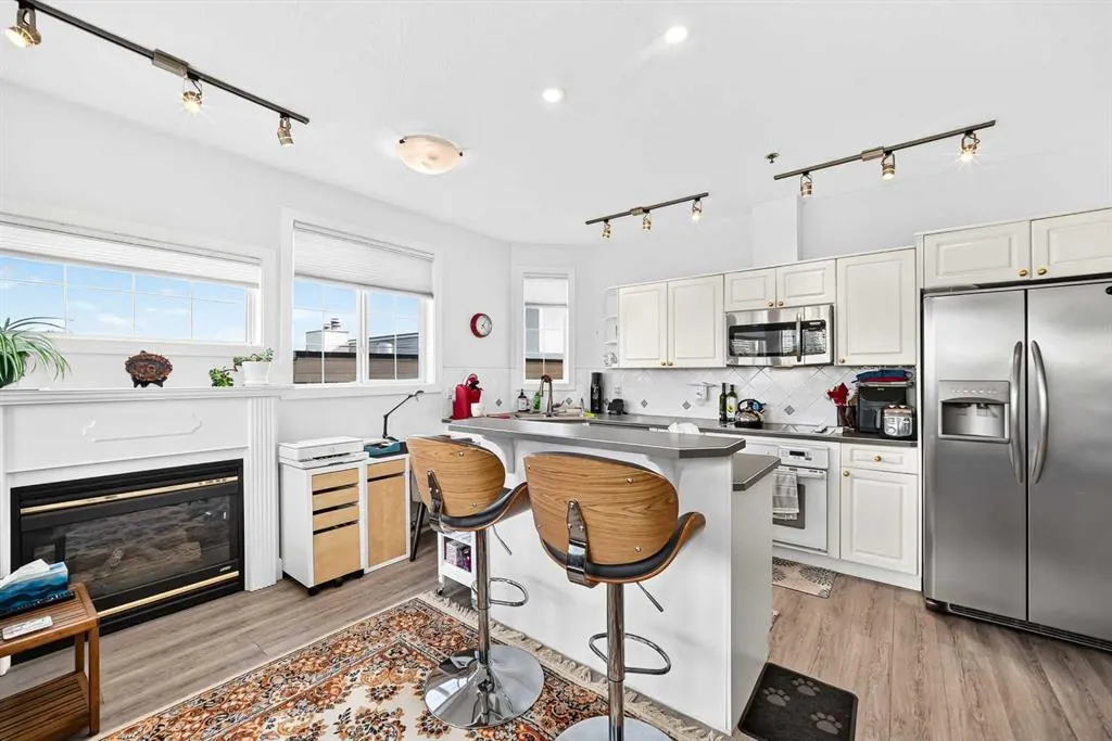 3412 Parkdale Boulevard NW #305