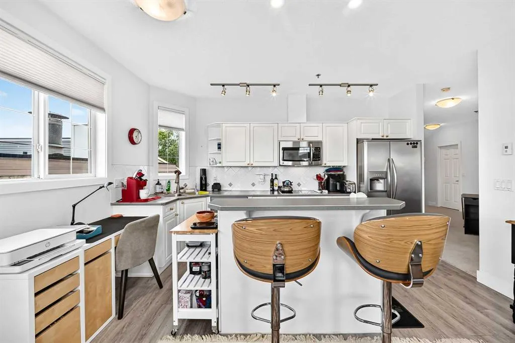 3412 Parkdale Boulevard NW #305