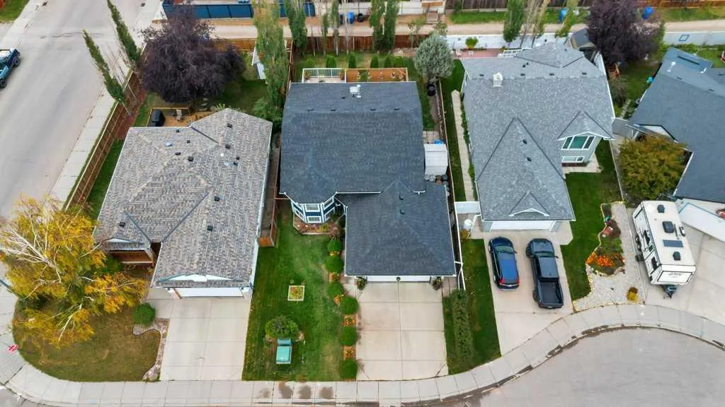 409 Strathford Bay