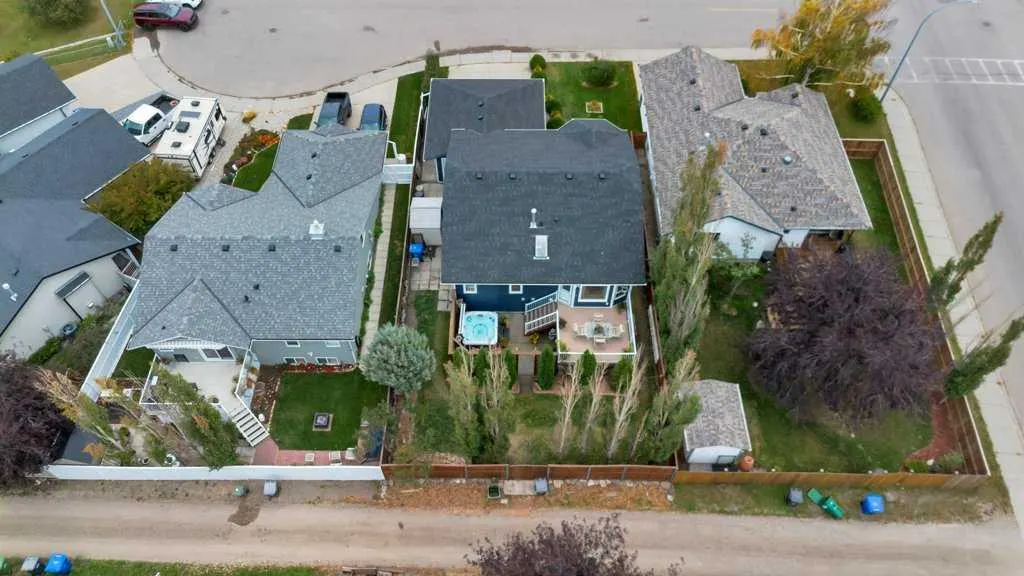 409 Strathford Bay