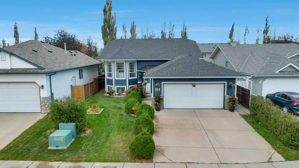 409 Strathford Bay