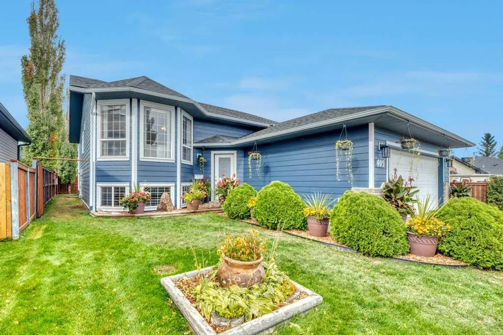 409 Strathford Bay