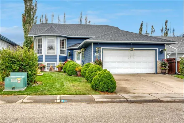 409 Strathford Bay
