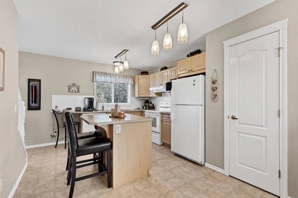 135 Springs Crescent