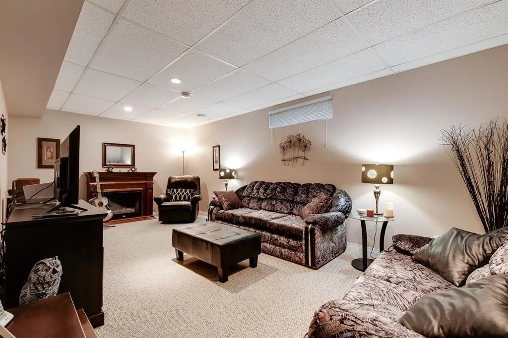 135 Springs Crescent