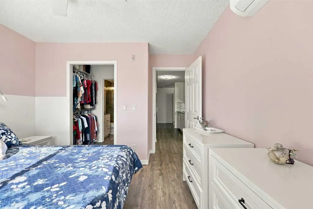 2022 Canyon Meadows Drive SE #220