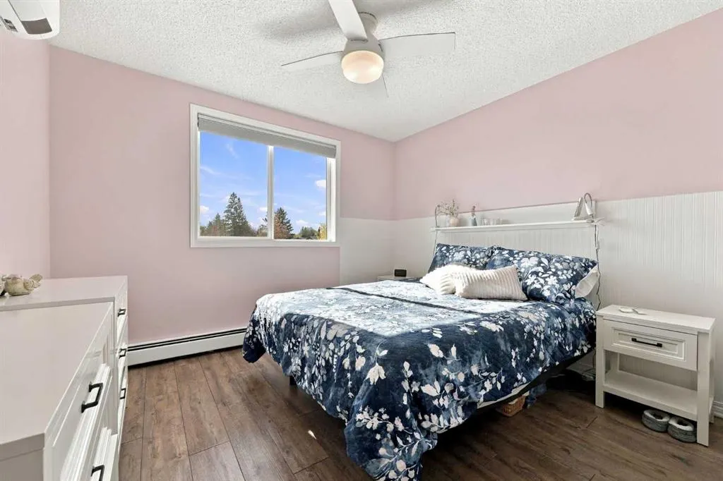 2022 Canyon Meadows Drive SE #220
