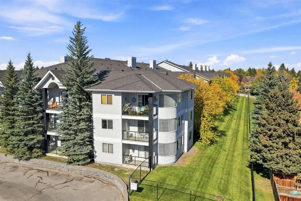 2022 Canyon Meadows Drive SE #220