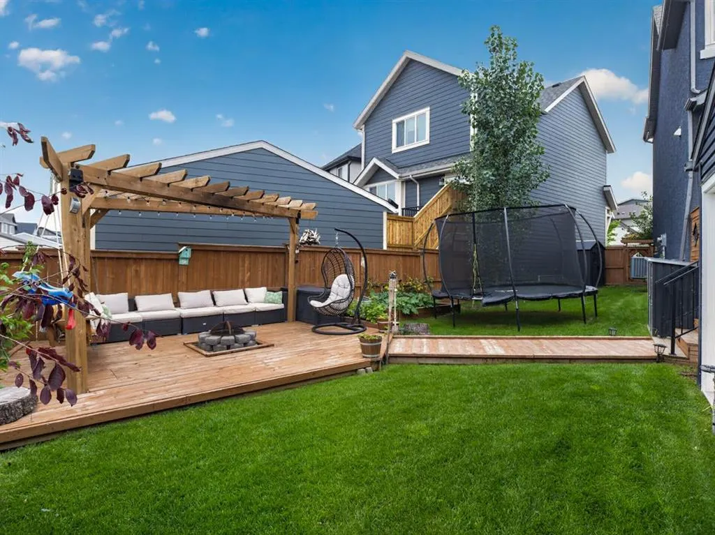 86 Magnolia Square SE