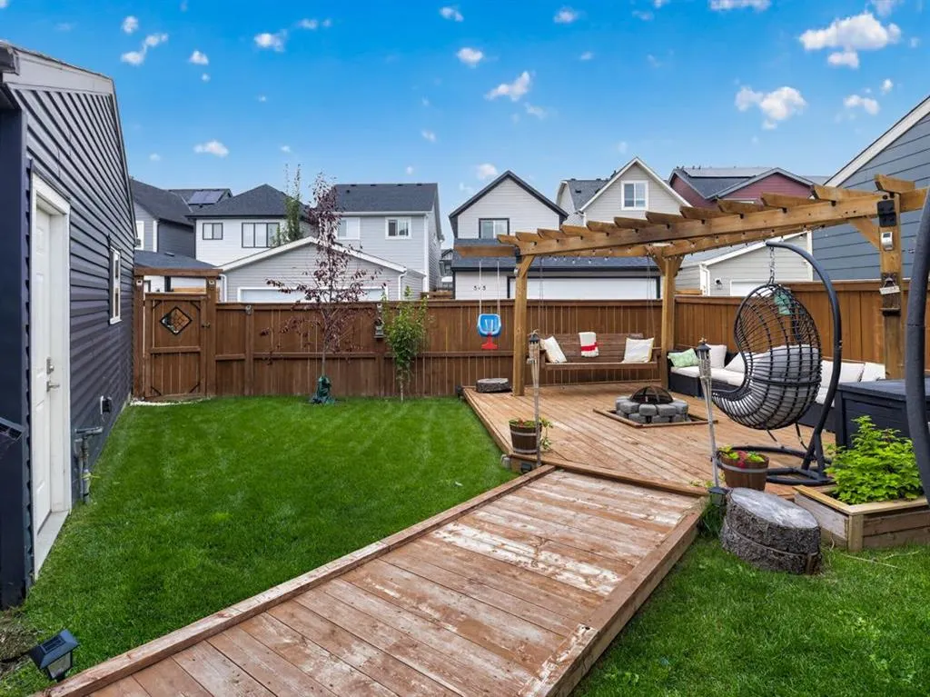 86 Magnolia Square SE