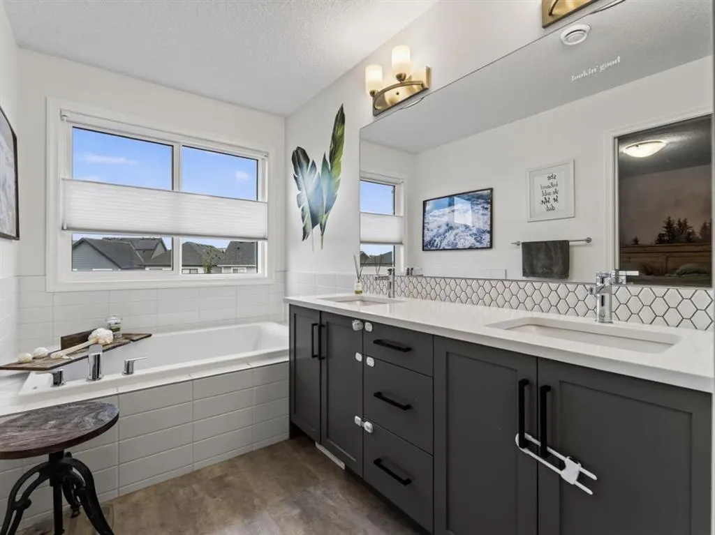 86 Magnolia Square SE