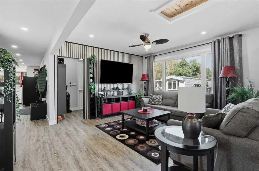 1410 43 Street S #31