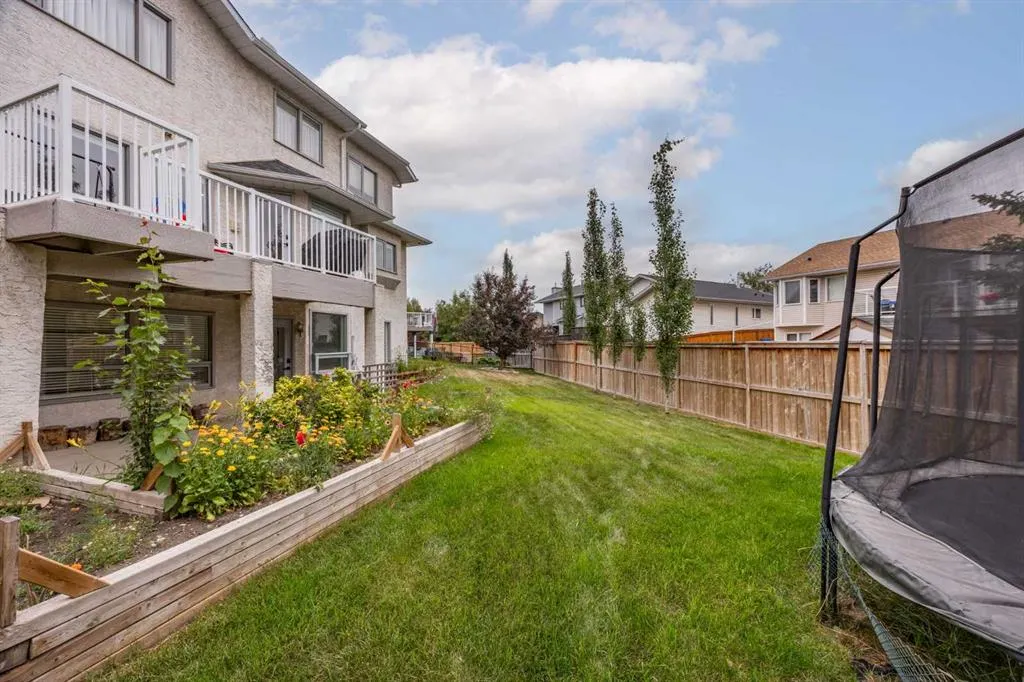 311 Hawkland Place NW