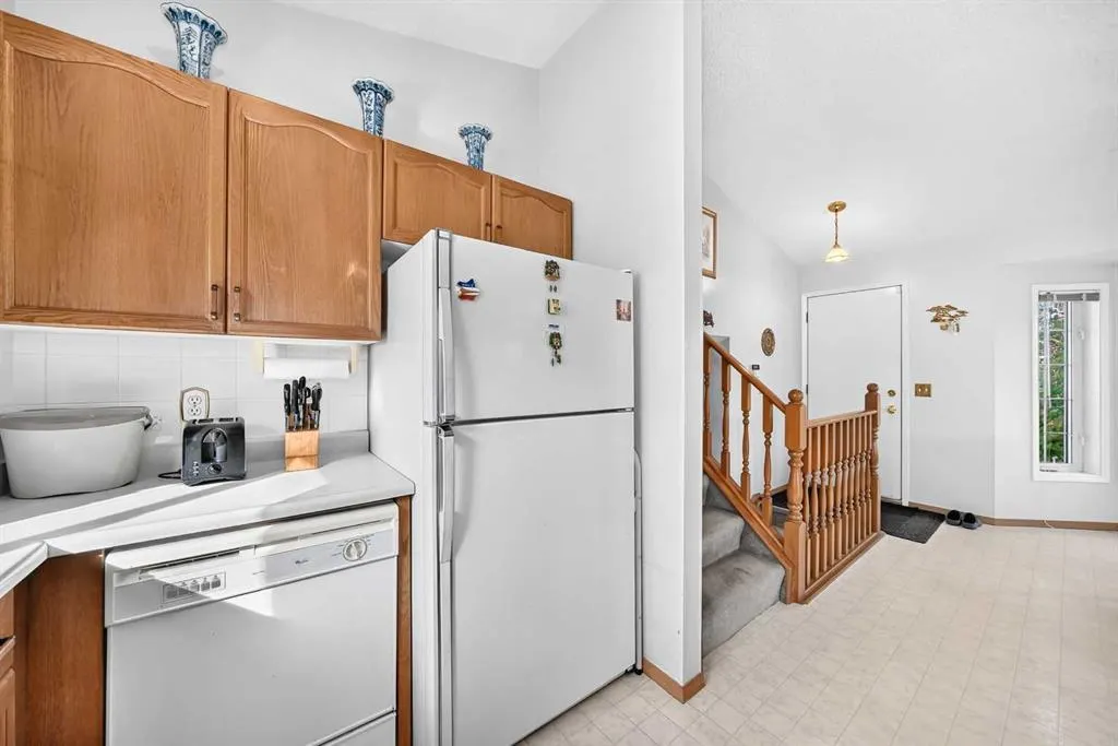 82 Riverglen Drive SE