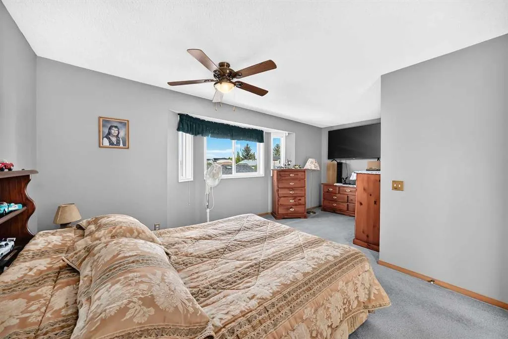 82 Riverglen Drive SE