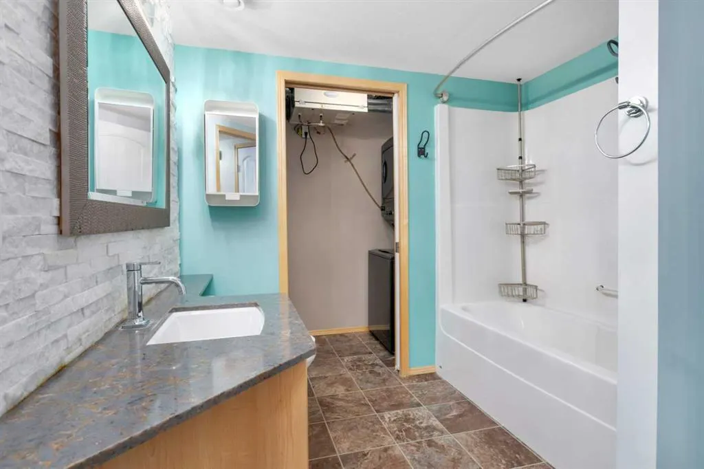 31 Jamieson Avenue #511