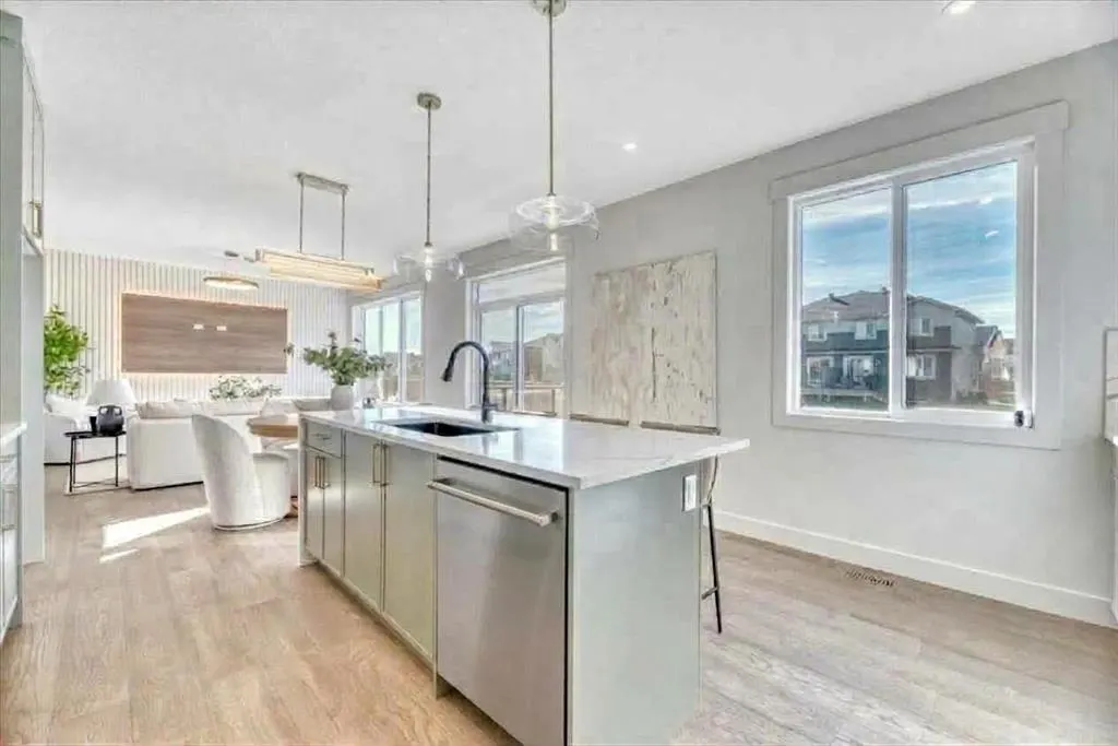 43 South Shore Road