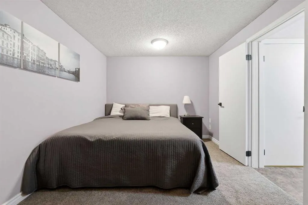 25 Clark Crescent