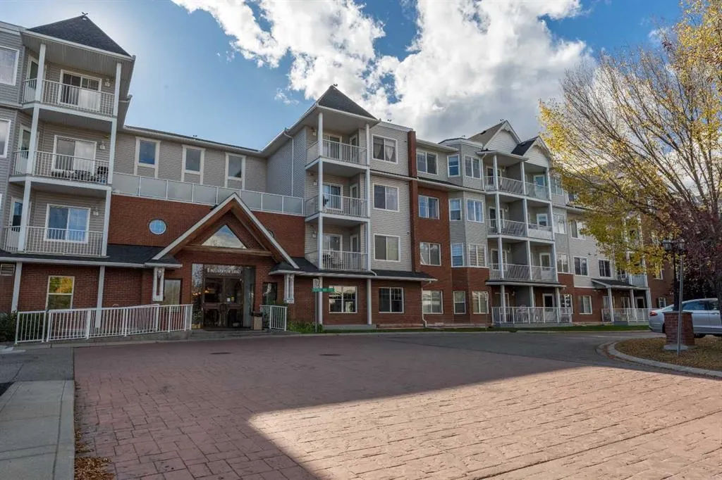 8 Prestwick Pond Terrace SE #227