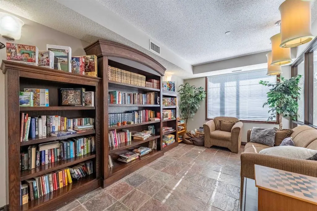 8 Prestwick Pond Terrace SE #227