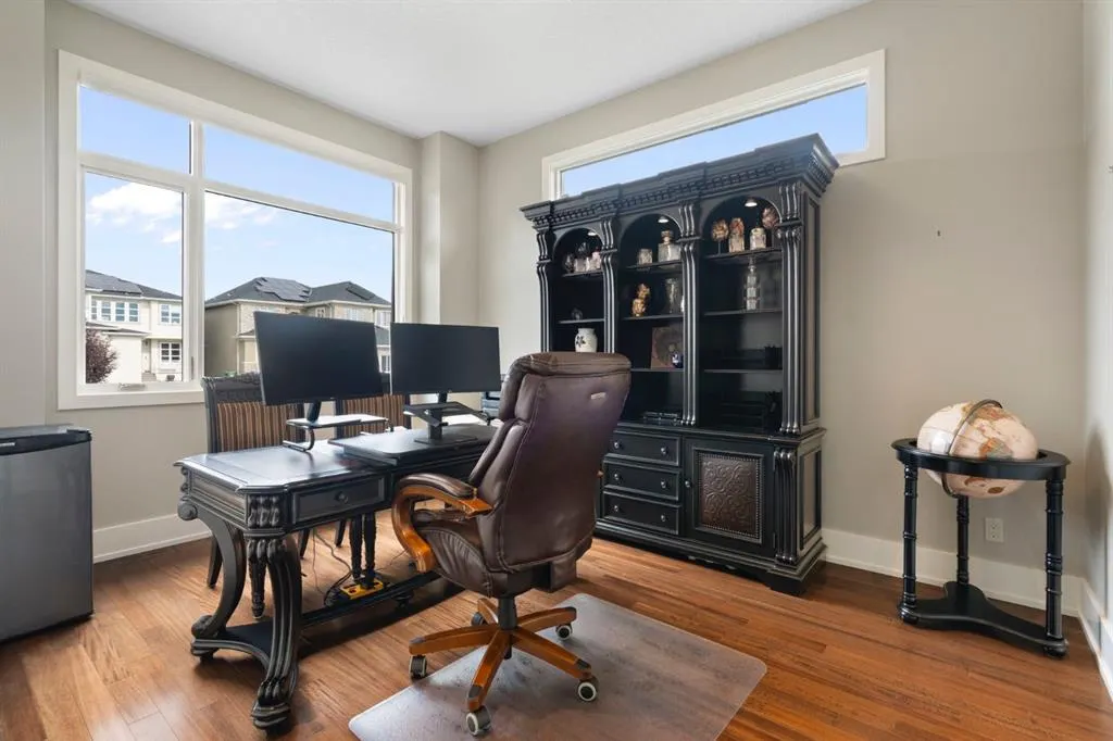 87 Coulee Way SW