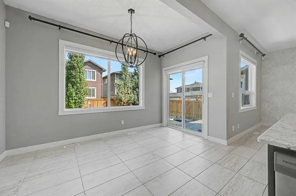 604 Midtown Place SW