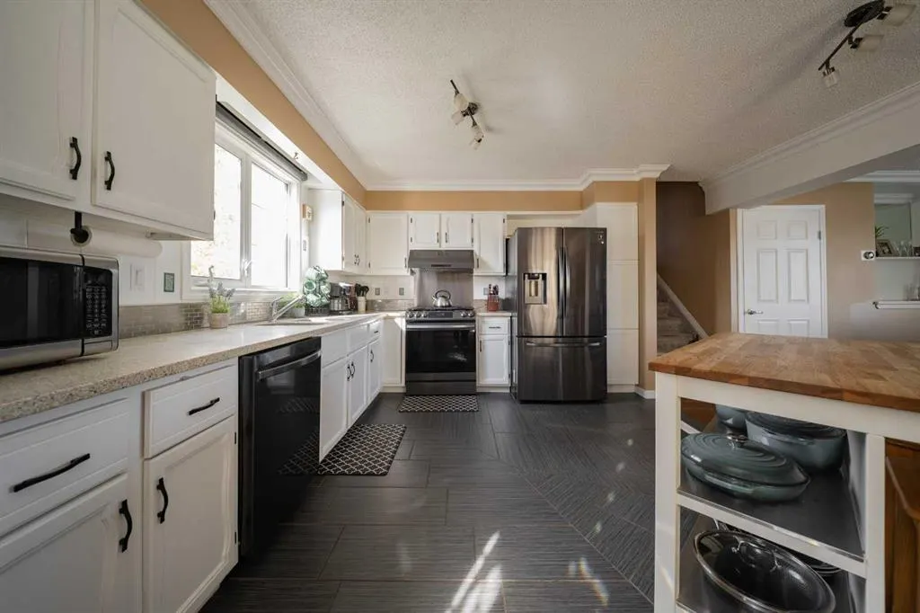 133 Whiteoak Garden