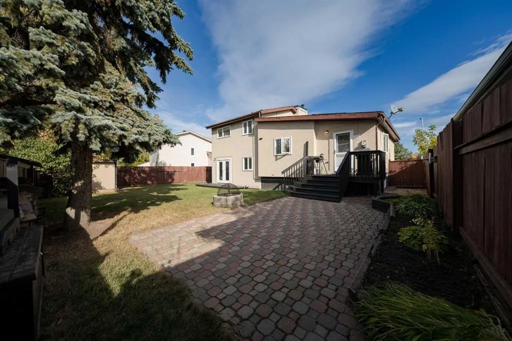 133 Whiteoak Garden