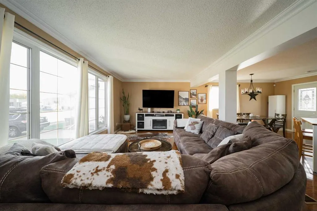 133 Whiteoak Garden