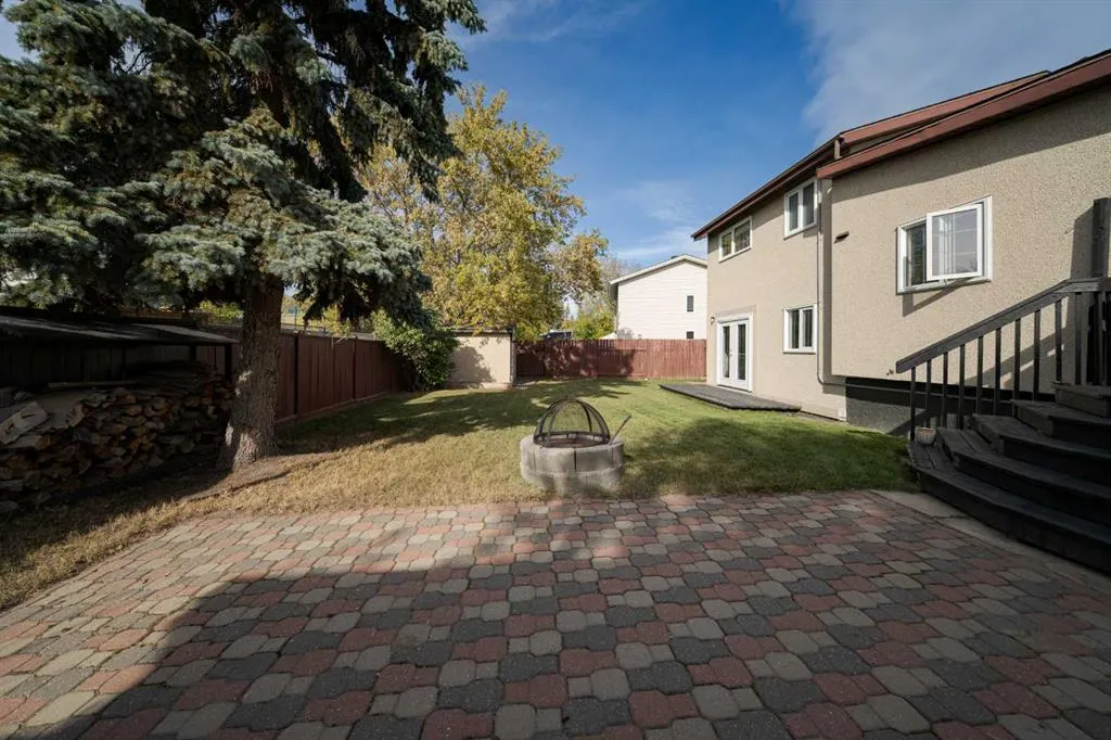 133 Whiteoak Garden