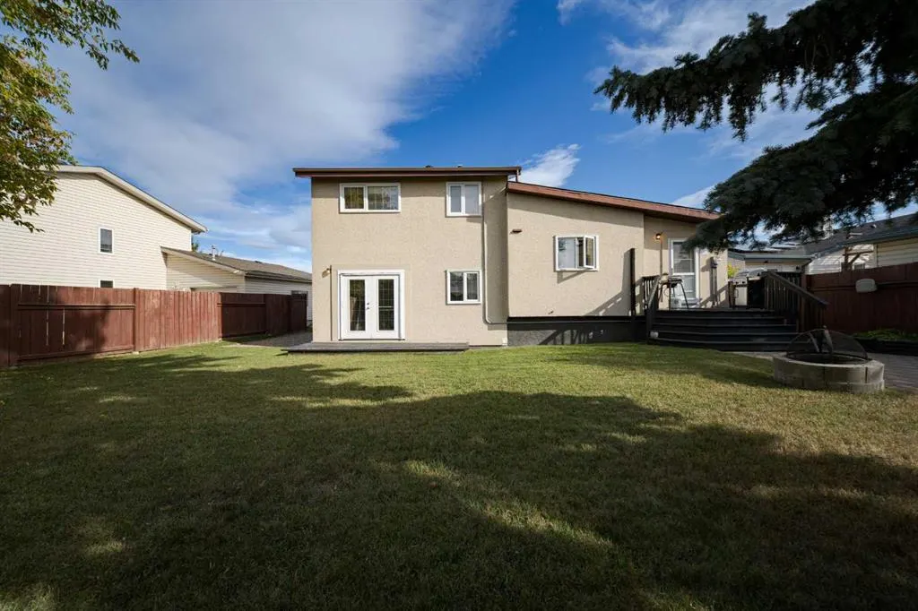 133 Whiteoak Garden