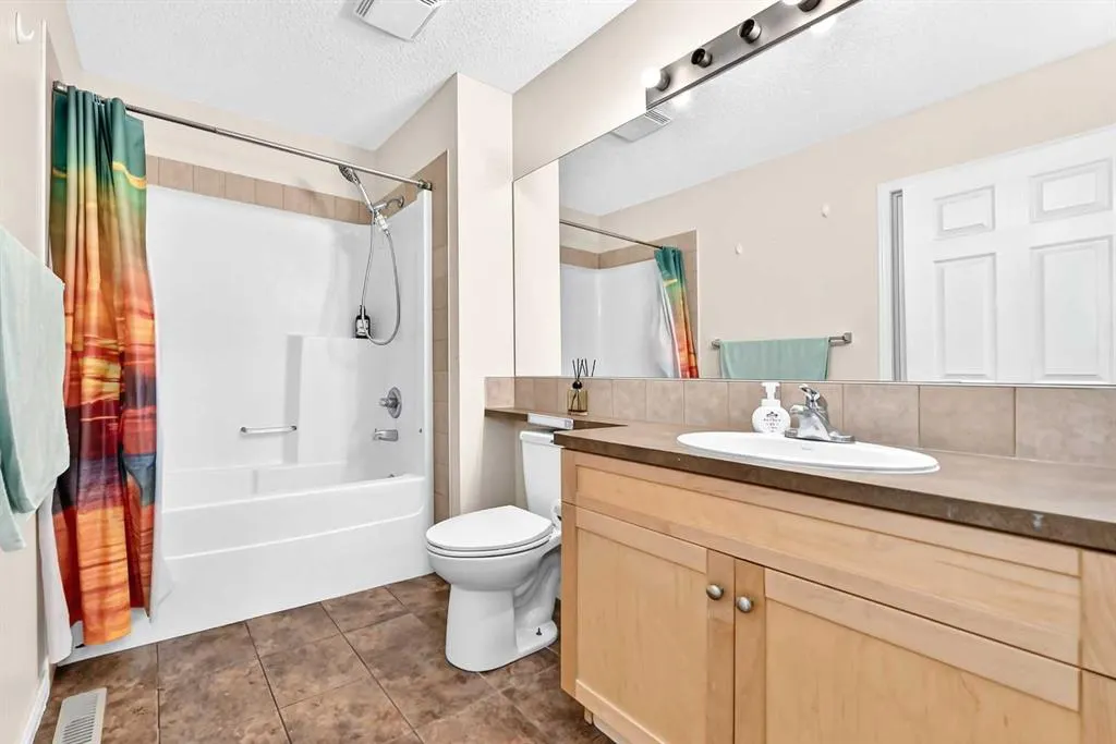 48 Royal Birch Villas NW